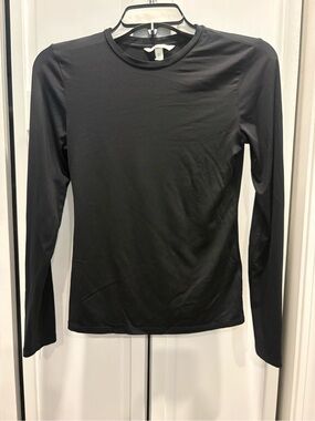 H&M Black Long-Sleeve Crewneck Top